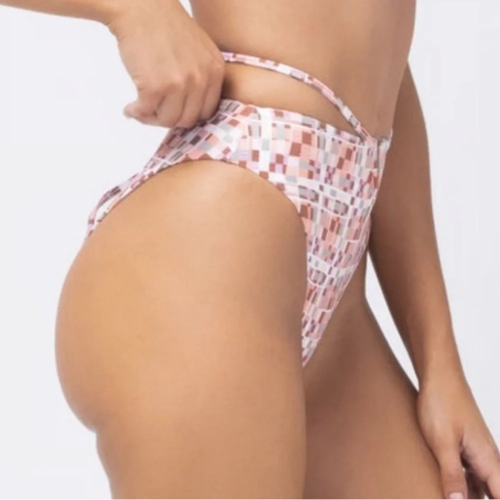 NWT L*Space Joy Bitsy Bikini Swim Bottoms Wrap Around Block Party Large